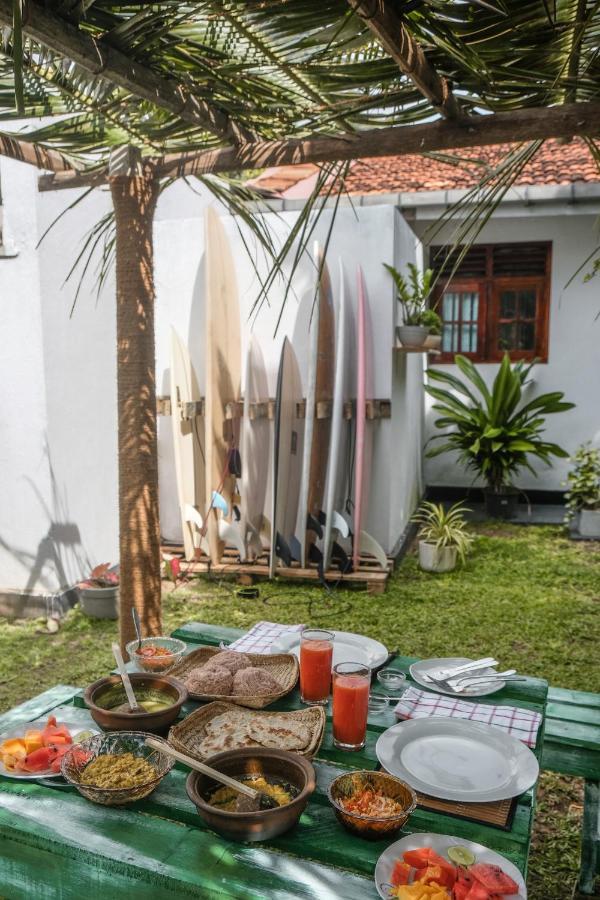 Cosynsurf Bed and Breakfast Matara Buitenkant foto