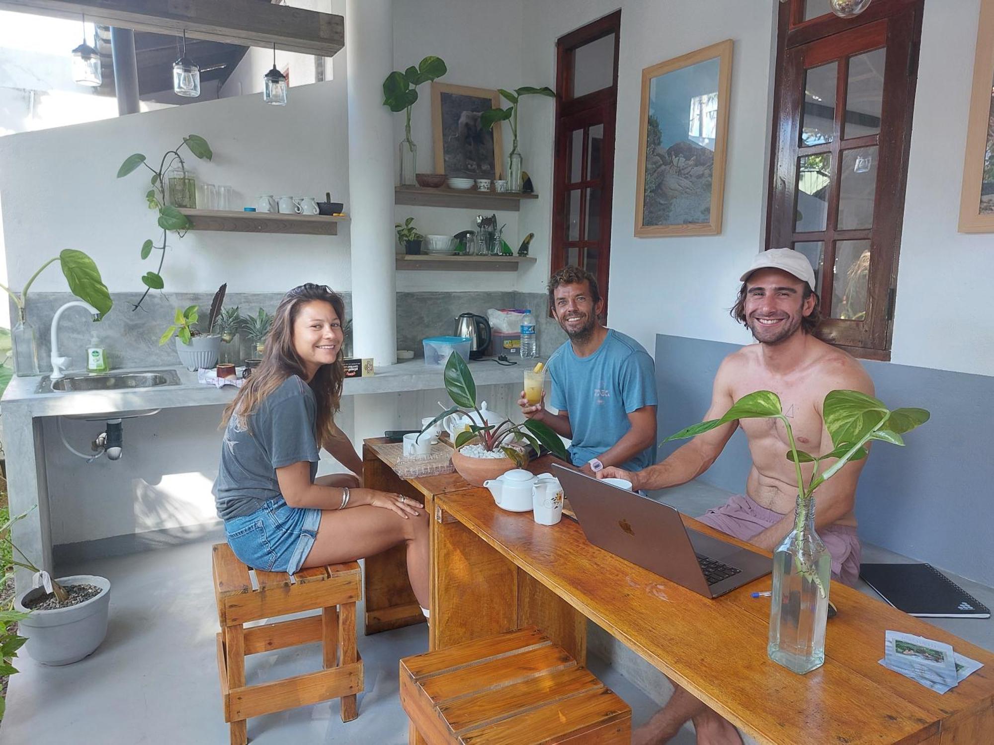 Cosynsurf Bed and Breakfast Matara Buitenkant foto